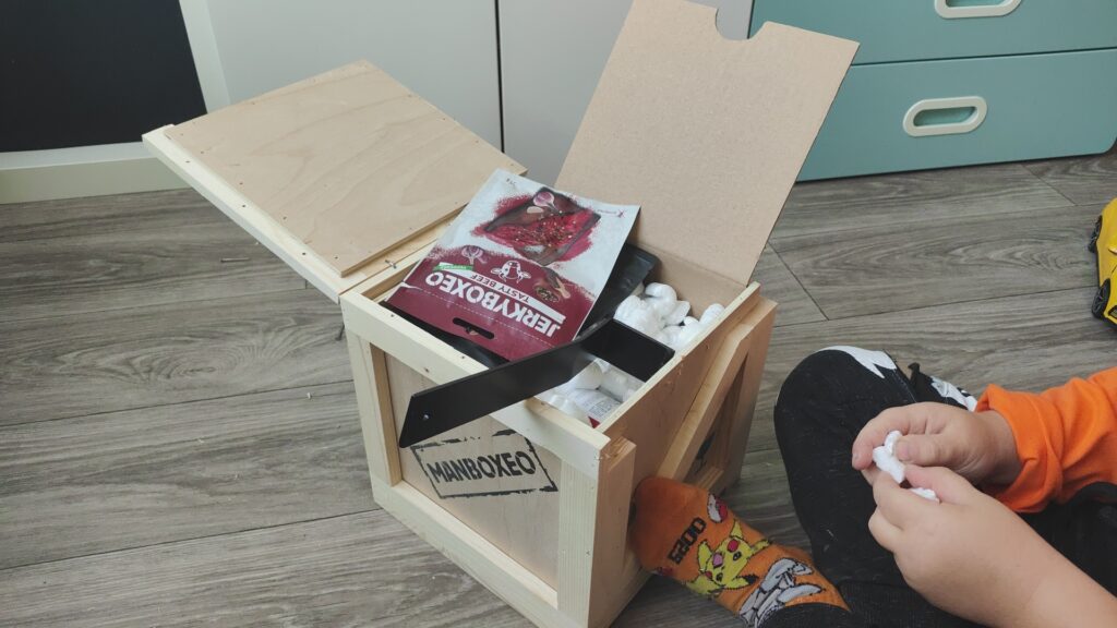 Manboxeo Bedna pro masožravce