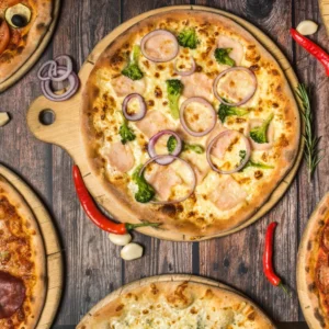 1–2 pizzy o průměru 33 cm či Calzone dle výběru