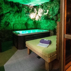 120 min. v privátním wellness s atmosférou džungle