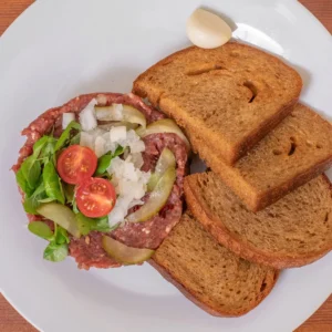 150–450g tatarský biftek z hovězího masa Angus