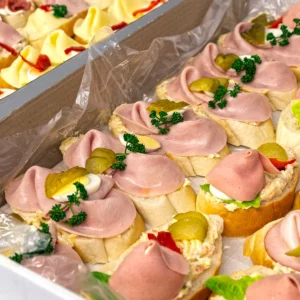 10–20 chlebíčků k vyzvednutí: klasika