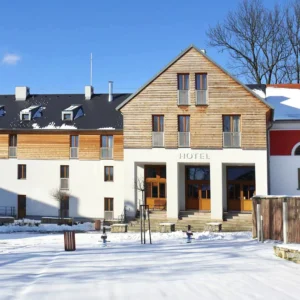 Pobyt v historickém sídle: snídaně či polopenze a wellness