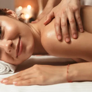 Thajské masáže: 60–90 min. pro 1 nebo 2 osoby