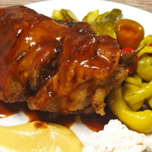 1 či 2 pečená kolena na pivě s přílohami v Blovicích