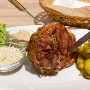 1-4 grilovaná kolena s křenem