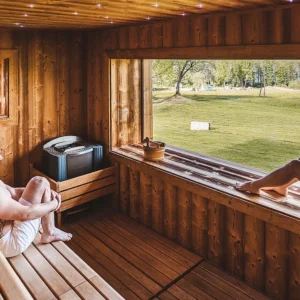 120 min. v panoramatické finské sauně až pro 6 osob