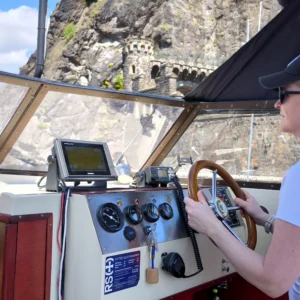 1-2hodinová privátní plavba po Vltavě až pro 5 osob