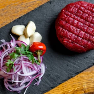 150 nebo 300 g tataráku s topinkami